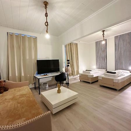 2 Schlafzimmer Waschenspuelmaschine Дуйсбург Экстерьер фото